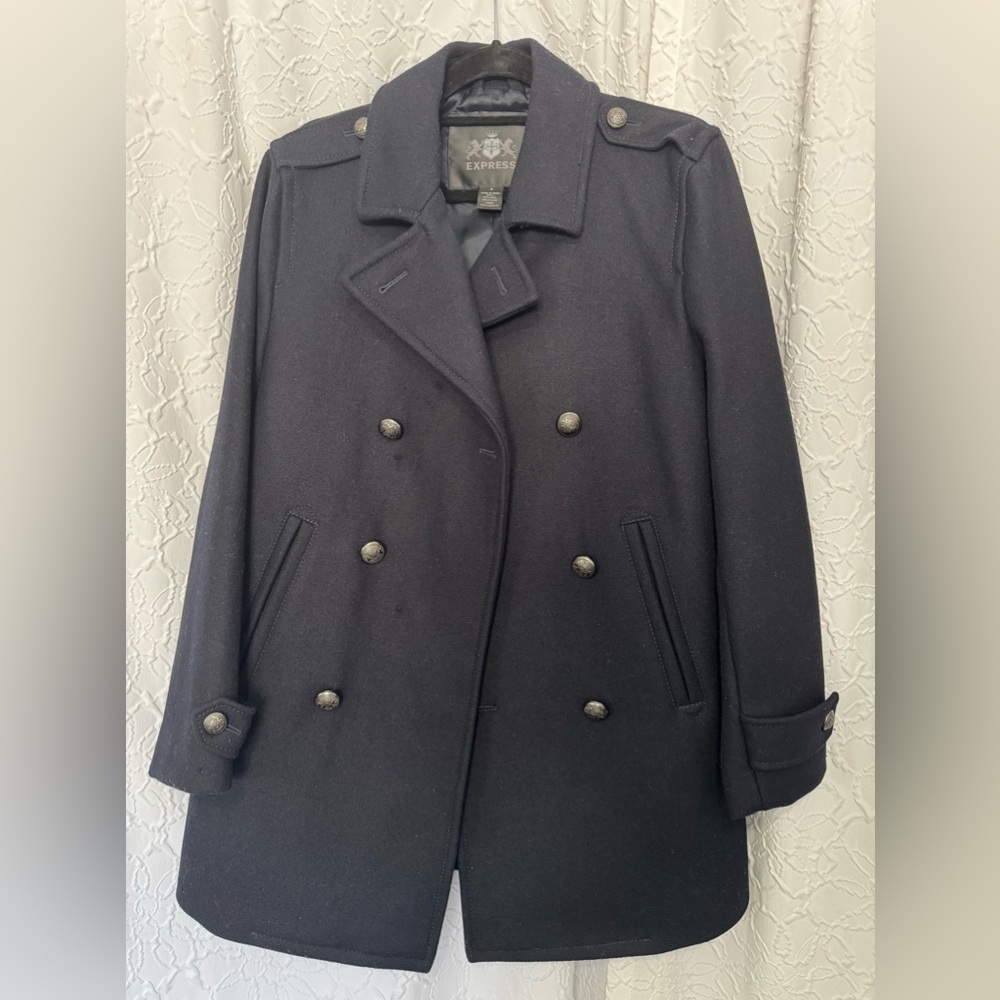 Express coat size small